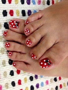 Polka Dot - Toe Nail