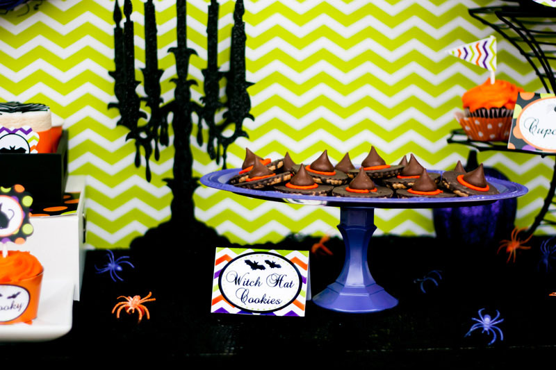 witches-hat-cookies-tree-