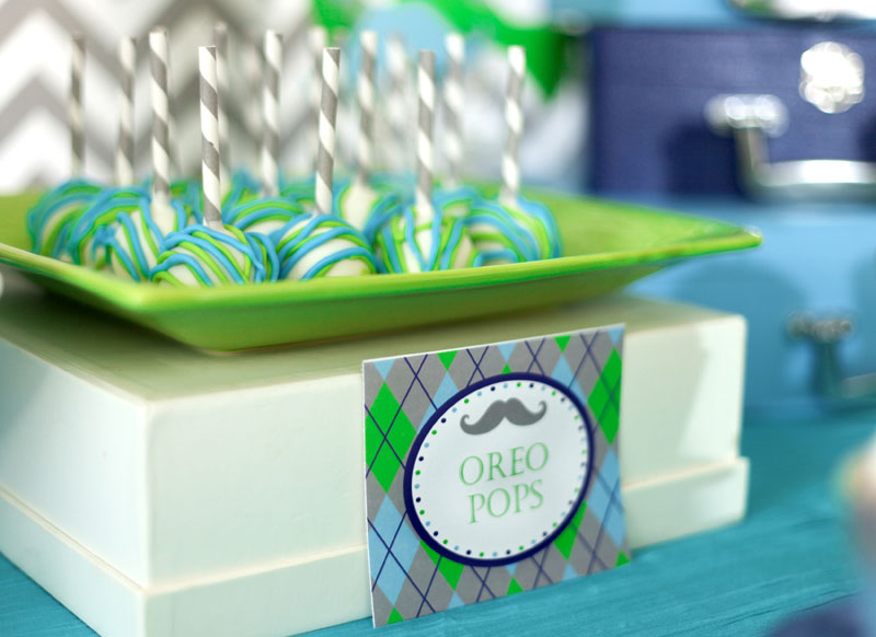 blue-and-green-oreo-pops