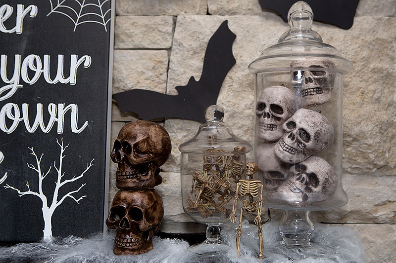 Neutral-Halloween-Mantle