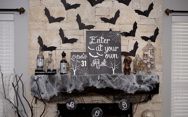spooky halloween mantel decor black and white halloween