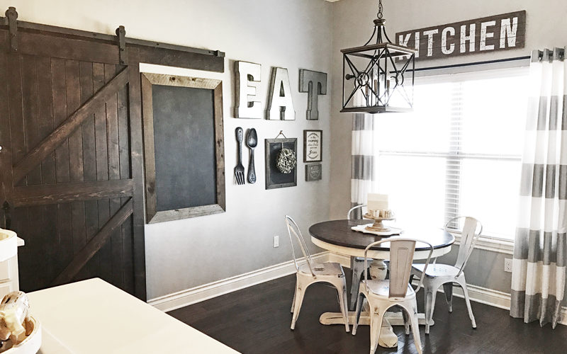 Dining Room Gallery Wall In A Farmhouse Dining Room