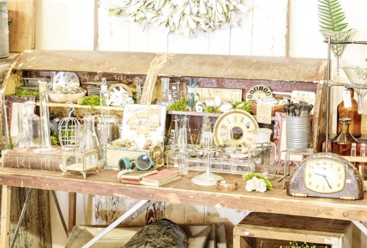 Dining Room Gallery Wall Idea – Kitchen Gallery Wall + Gallery Wall Print Downloads