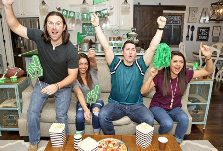 Football Watch Party With Pizza and The Best Ranch Dips Ever For Game Day