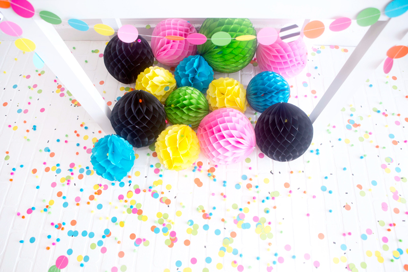 How-To-Make-Confetti-Balloon-Gift