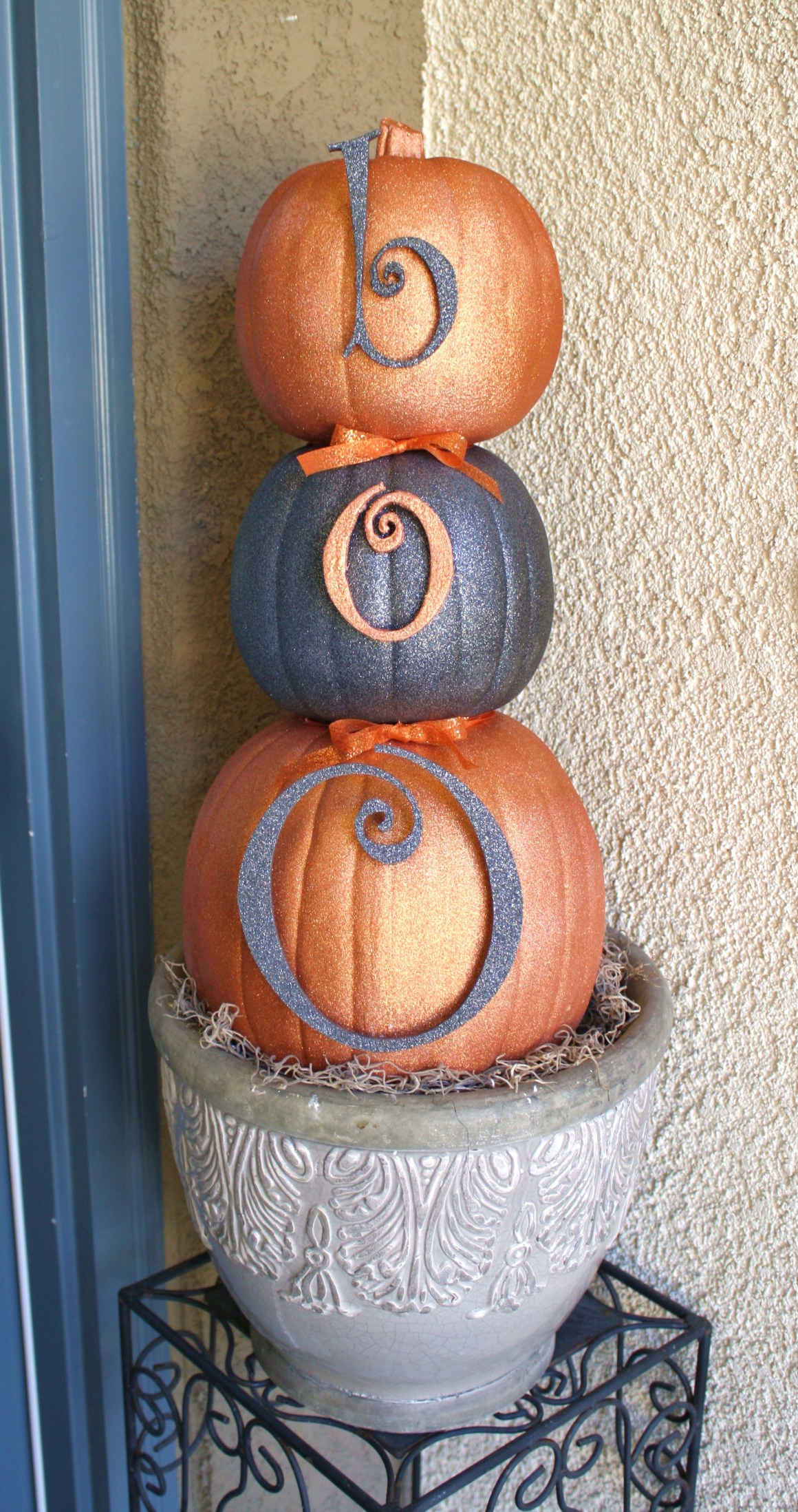 glitter pumpkin topiary